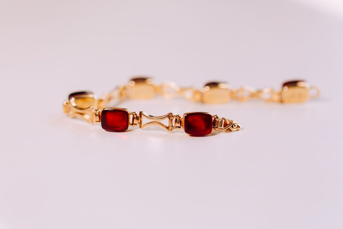 سوار كهرمان البلطيق من الفضة المطلية بالذهب - 1